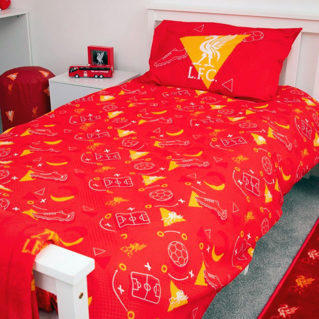 Single Duvet Set Graphic at Sam Dodds Liverpool Official Single Duvet Set